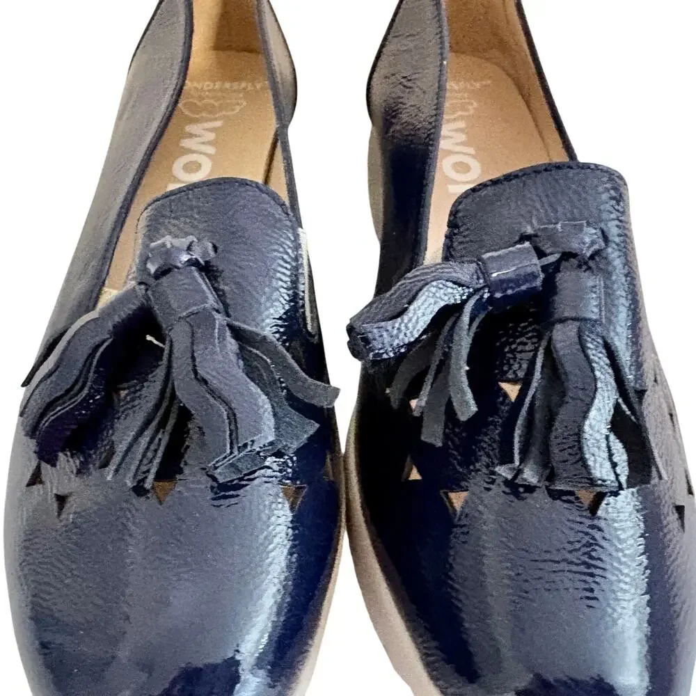 Wonders Spain Textured Laser Cut Patent Leather Tasseled Wedge Loafers Navy Blue